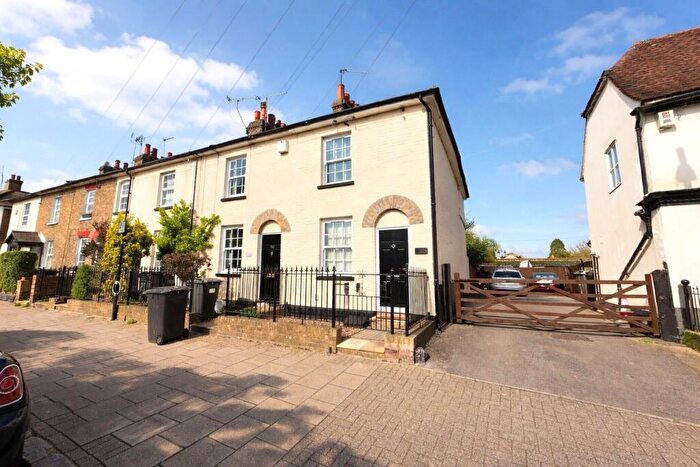 2 Bedroom End Of Terrace House To Rent In Moulsham Street, Chelmsford, Essex, CM2