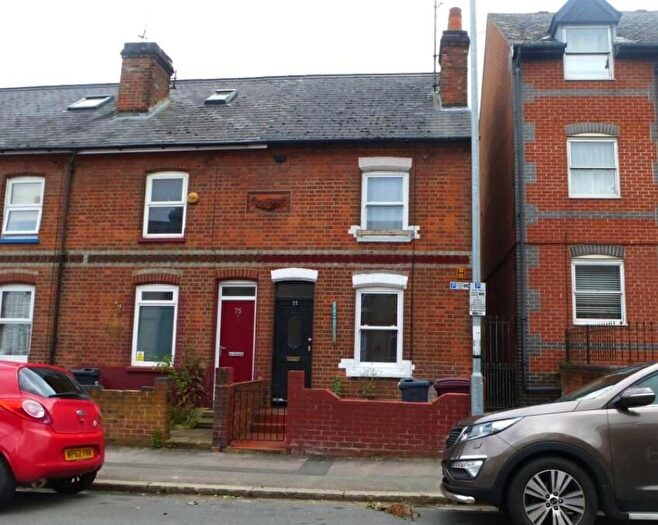 3 Bedroom End Of Terrace House To Rent In Elgar Road, Reading, RG2