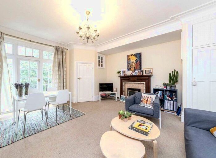 1 Bedroom Flat To Rent In Grove Court, Grove End Road, NW8