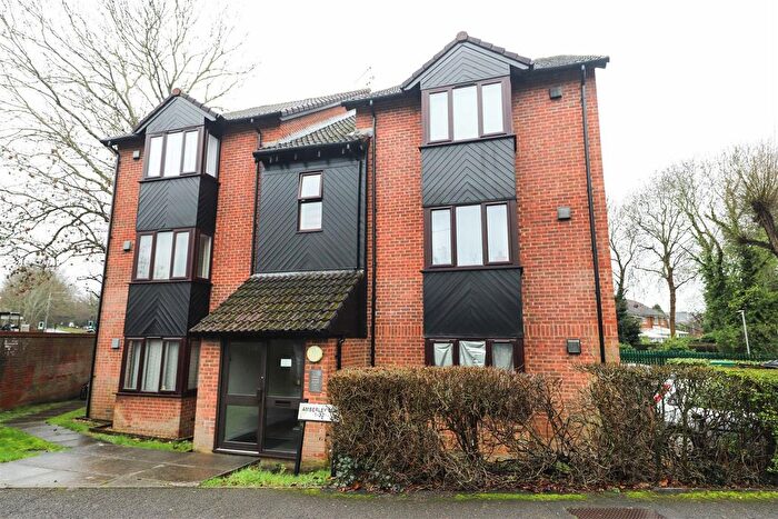 Studio For Sale In Amberley Way, Uxbridge, UB10