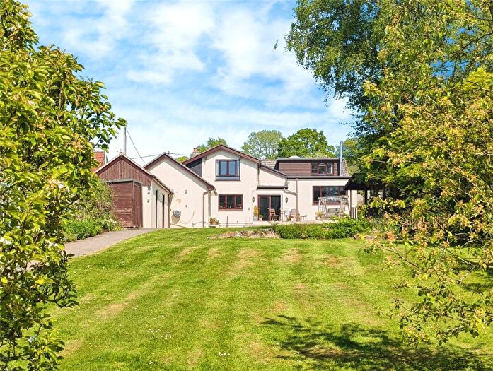 6 Bedroom Bungalow For Sale In Peatons Lane, Lytchett Matravers, Poole, BH16