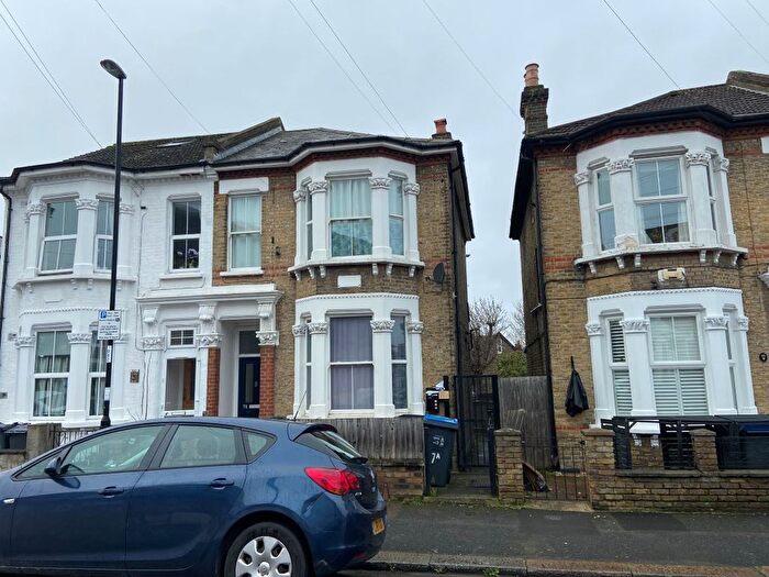 1 Bedroom Flat For Sale In A Norfolk Road, Thornton Heath, CR7