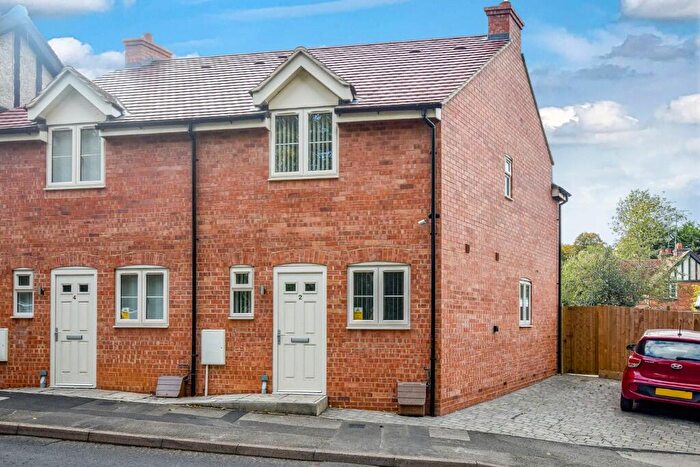 2 Bedroom Semi-Detached House To Rent In Hightown Road, Banbury, Oxfordshire, OX16