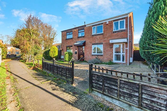 3 Bedroom Semi Detached House For Sale In Daffodil Walk, Lowestoft, NR33