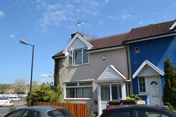 4 Bedroom House To Rent In Gable Road, Bristol, BS5