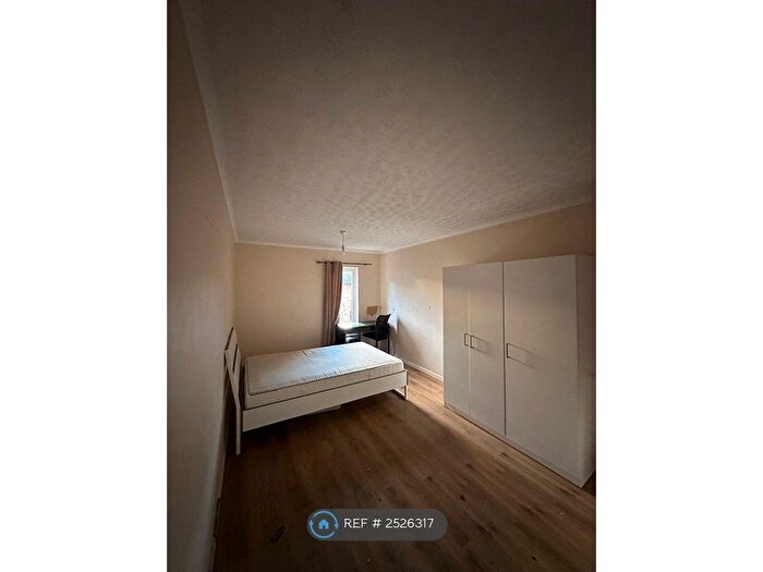 5 Bedroom Terraced House To Rent In Bridgeford Court, Milton Keynes, MK6