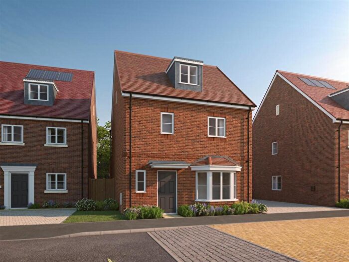 4 Bedroom Detached House For Sale In The Trinity At Herons Lake, Theale, Reading, RG7