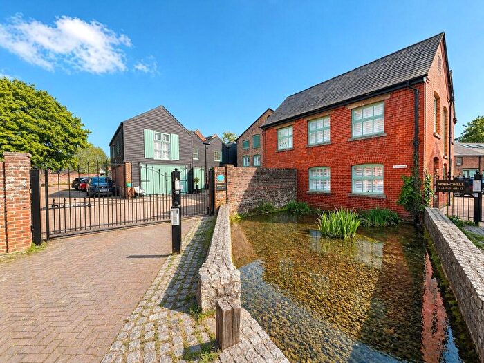2 Bedroom Flat For Sale In Springwell, Havant, Hampshire, PO9