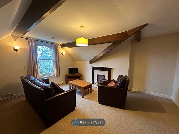 2 Bedroom Flat To Rent In St. Martins Square, Scarborough, YO11
