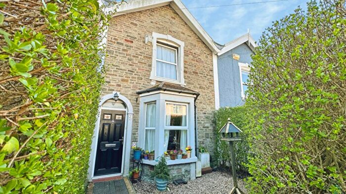 3 Bedroom House For Sale In Mayfield Park South, Fishponds, Bristol, BS16