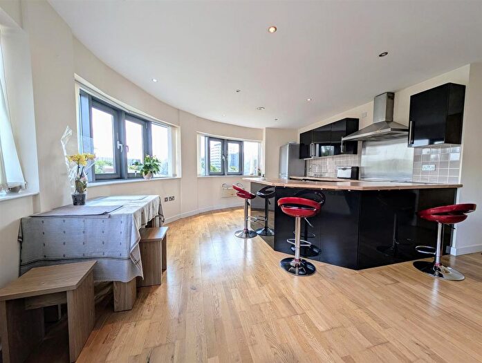 2 Bedroom Flat To Rent In Leeds Street, Liverpool, L3