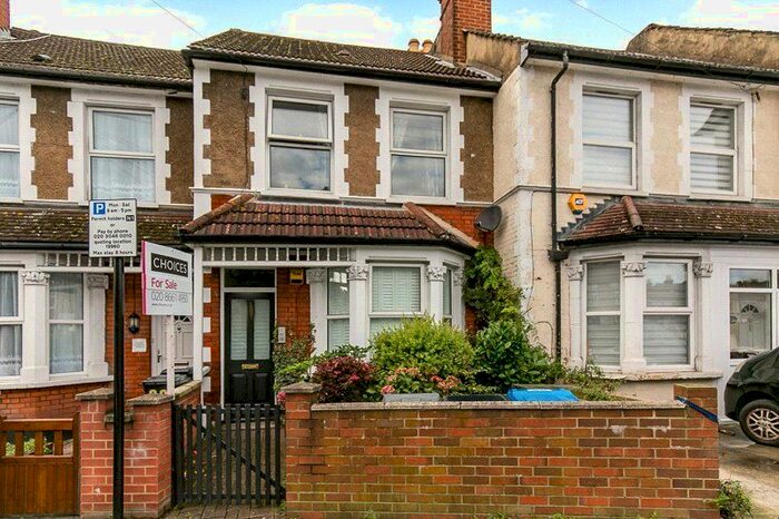 2 Bedroom Flat To Rent In Frant Road, Thornton Heath, Surrey, CR7