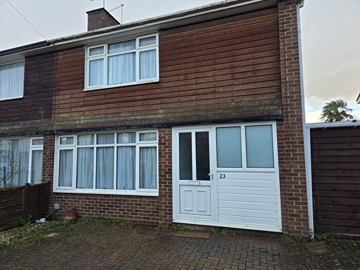 2 Bedroom Semi-Detached House To Rent In Feltham, TW13