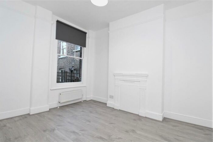 2 Bedroom Apartment To Rent In Nightingale Lane, Crouch End, N8