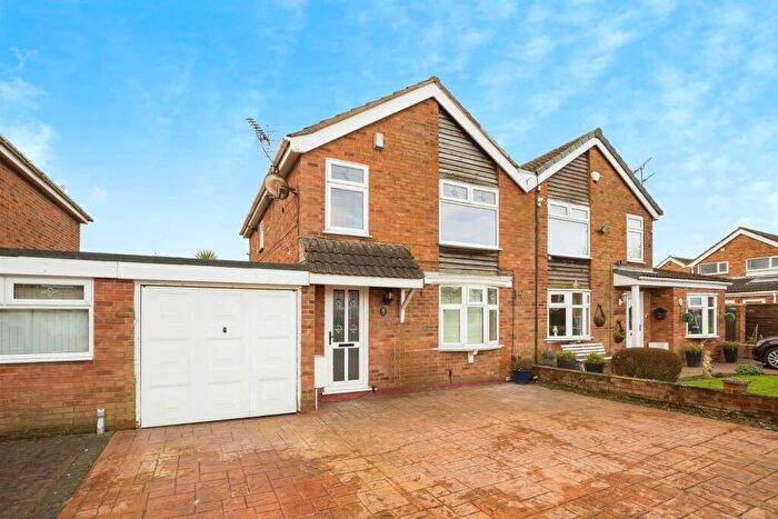 3 Bedroom Semi-Detached House For Sale In Alvanley View, Elton, Chester, CH2