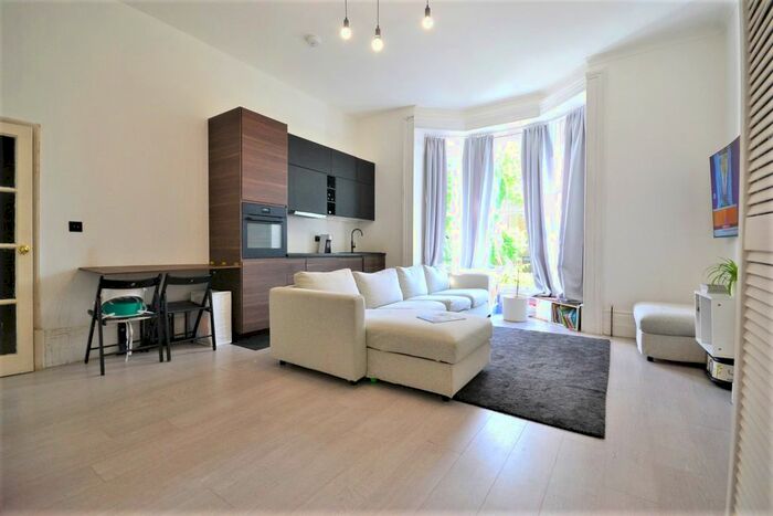 Studio To Rent In Abbey Road, West Hampstead, London, NW6