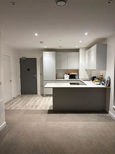 2 Bedroom Flat To Rent In Apartment, Wharf End, M17