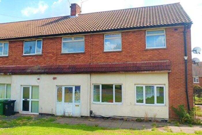 3 Bedroom Flat To Rent In Surrey Road, Dudley, DY2