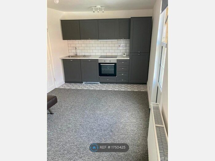 1 Bedroom Flat To Rent In Bridge Street, Great Ayton, Middlesbrough, TS9