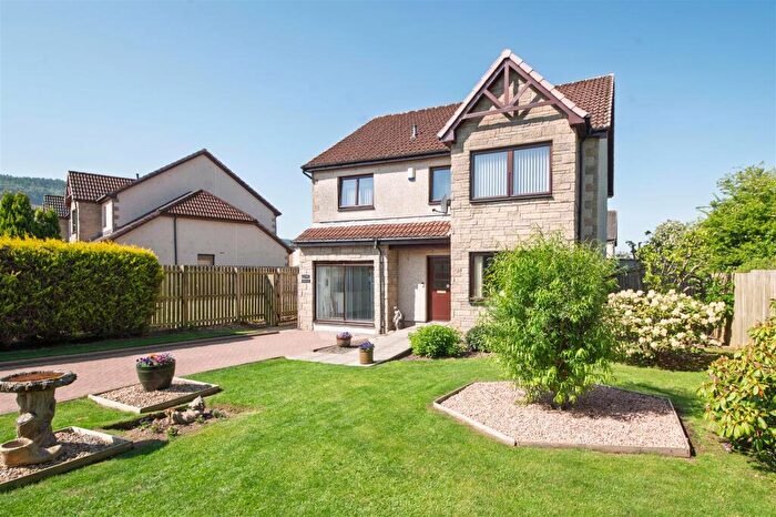 4 Bedroom House For Sale In The Glebe, Abernethy, Perth, PH2