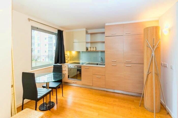 Studio To Rent In Deals Gateway, Colorado Building, Deptford, SE13