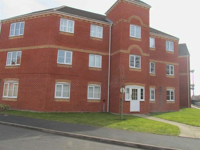 2 Bedroom Flat To Rent In Near High Drive, Tipton, DY4