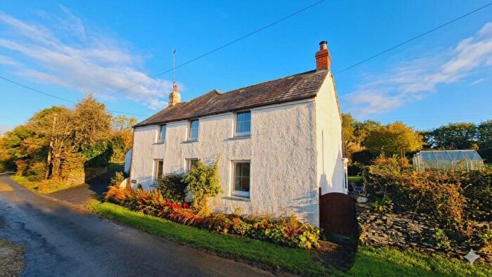 3 Bedroom Detached House For Sale In Trewalder, PL33