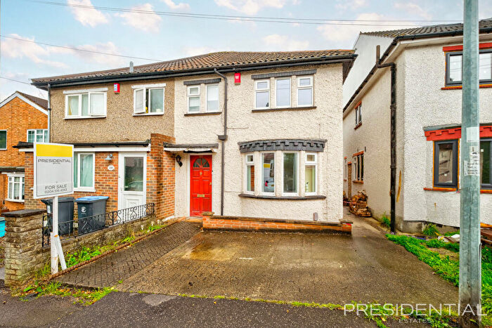 3 Bedroom Semi-Detached House For Sale In Englands Lane, Loughton, IG10
