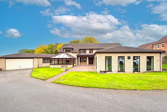 5 Bedroom Detached House For Sale In Inkersall Green Road, Inkersall, S43