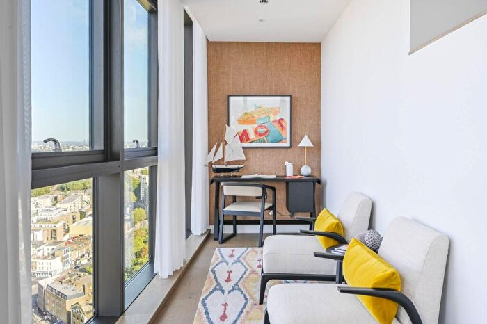 2 Bedroom Flat For Sale In Vetro London, Canary Wharf, E14