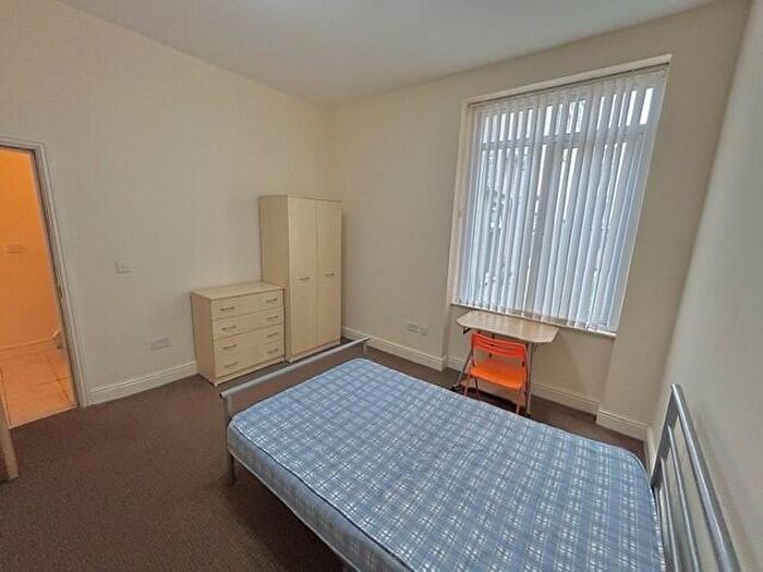 10 Bedroom House To Rent In Llanbleddian Gardens, Cardiff(City), CF24