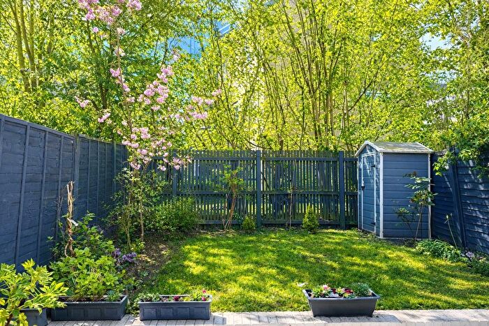 1 Bedroom Flat For Sale In Albion Way, London, SE13