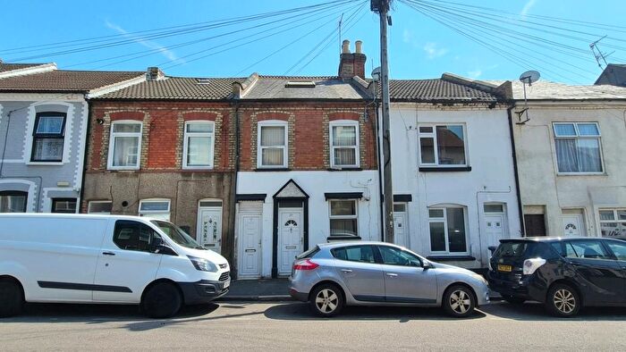 1 Bedroom Flat For Sale In Stanley Street, Luton, LU1