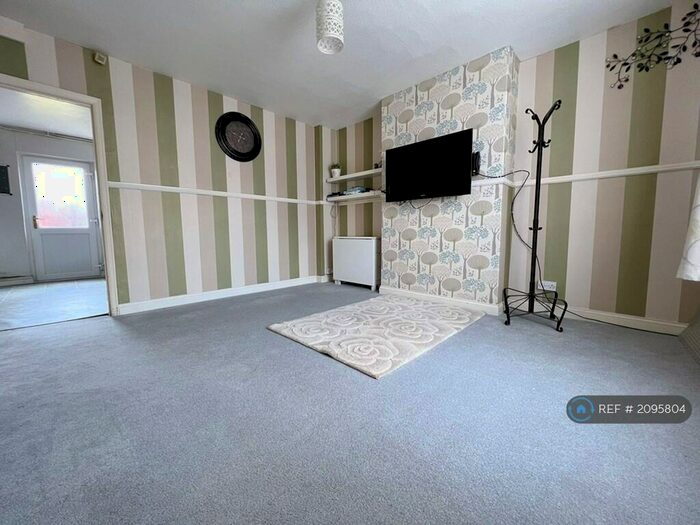 3 Bedroom Terraced House To Rent In Lothair Road, Leicester, LE2