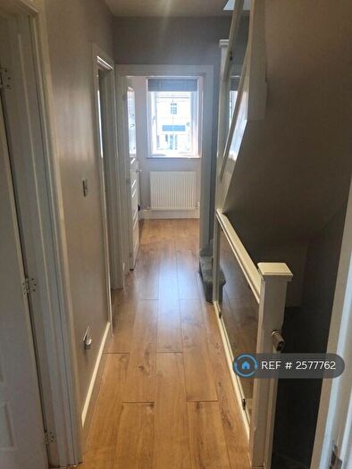 4 Bedroom Semi-Detached House To Rent In Chester Road Loughton Essex, Loughton, IG10