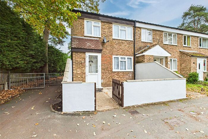 3 Bedroom End Terrace House For Sale In Silver Hill, College Town, Sandhurst, Berkshire, GU47