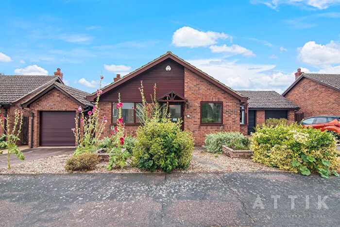 2 Bedroom Detached Bungalow For Sale In Dakings Drift, Halesworth, IP19