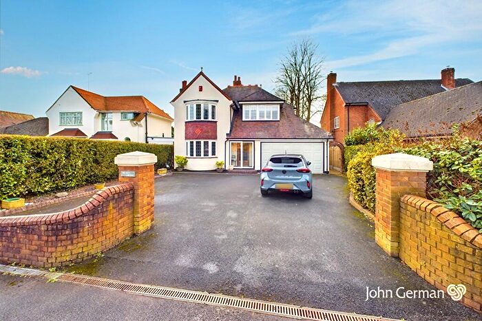 4 Bedroom Detached House For Sale In London Road, Colwich, ST17