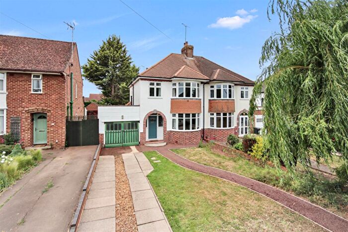 3 Bedroom Semi-Detached House For Sale In , Wymington Road, Rushden, NN10