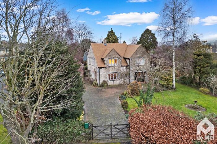 4 Bedroom Detached House For Sale In Tobacco Close, Winchcombe, GL54