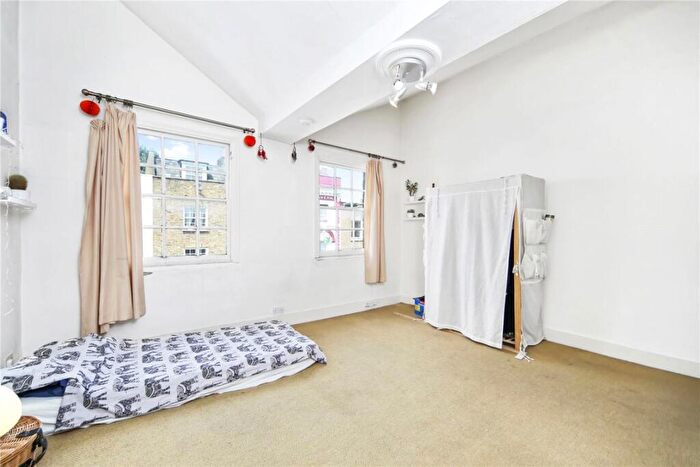 Studio To Rent In Parkway, Camden, NW1
