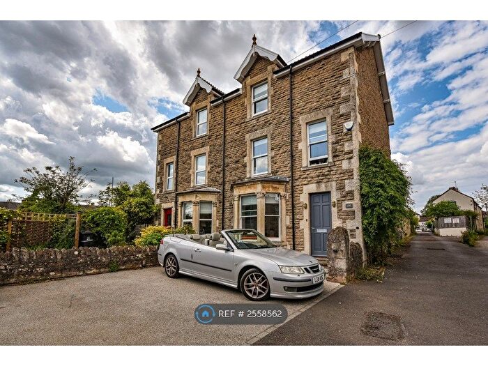 4 Bedroom Semi-Detached House To Rent In The Butts, Frome, BA11