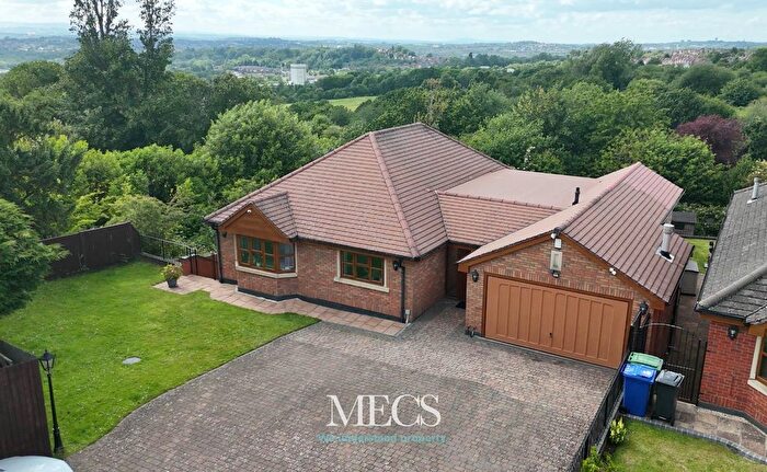 6 Bedroom Detached House For Sale In Greenhill Road, Halesowen, West Midlands, B62