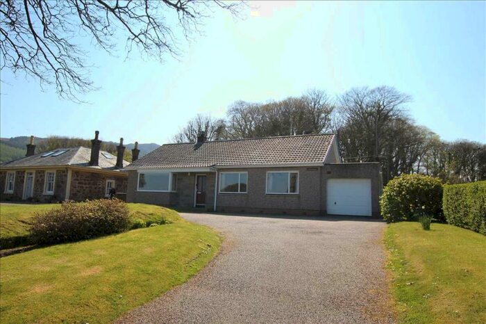3 Bedroom Bungalow For Sale In Westwood, Kilkerran Road, Campbeltown, PA28