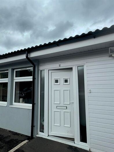 1 Bedroom Flat To Rent In Brunswick Park Road, Wednesbury, WS10