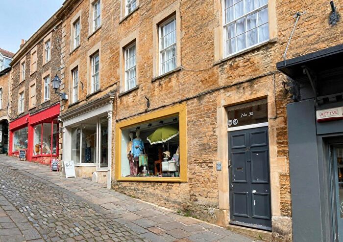 1 Bedroom Flat To Rent In Catherine Hill, Frome, BA11