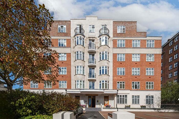 3 Bedroom Flat To Rent In William Court, St John's Wood, London, NW8
