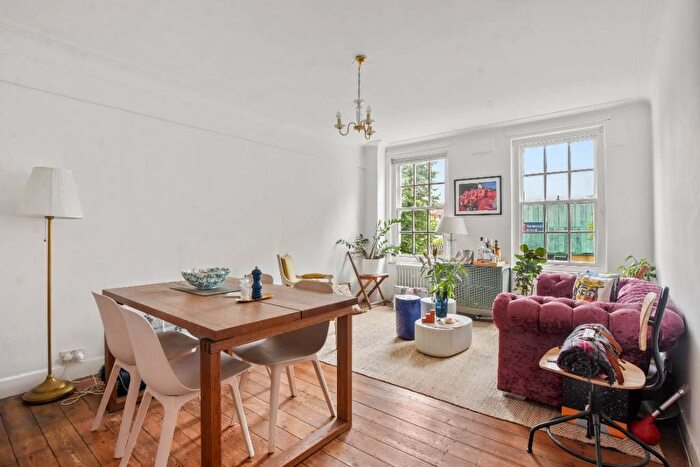 1 Bedroom Flat For Sale In Eton College Road, Chalk Farm, Camden, NW3