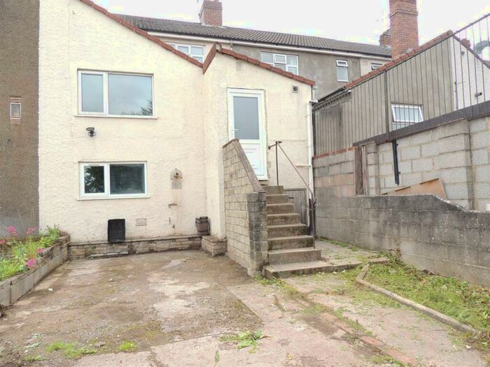 1 Bedroom Apartment To Rent In Broomhill Road, Bristol, BS4