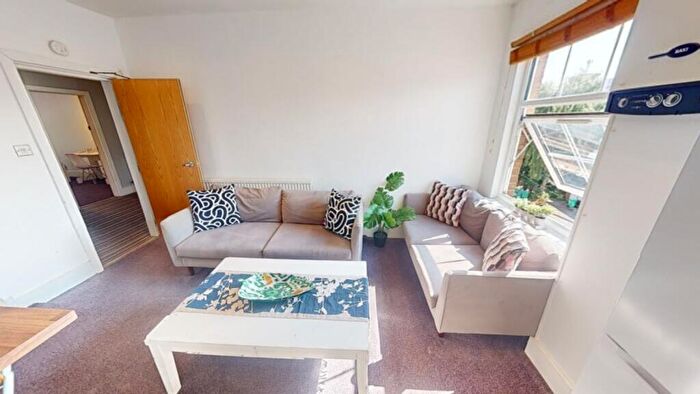 6 Bedroom Flat To Rent In Mansfield Road, Nottingham, NG1